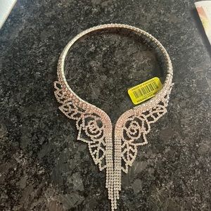 Angel wing necklace